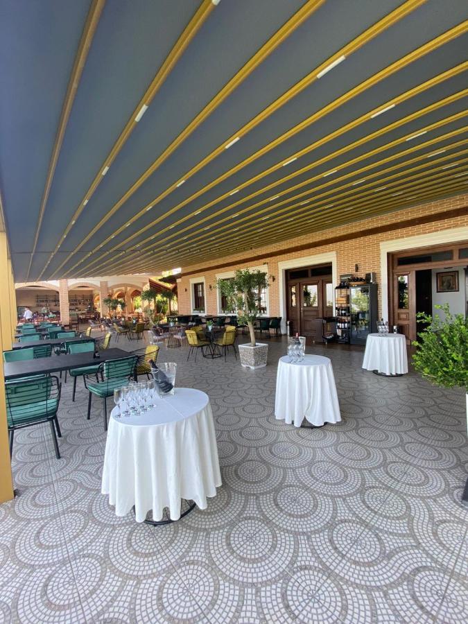 Ardenica Boutique Hotel Lushnjë 외부 사진