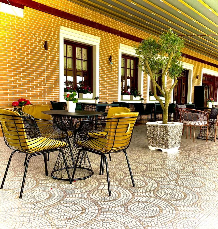 Ardenica Boutique Hotel Lushnjë 외부 사진